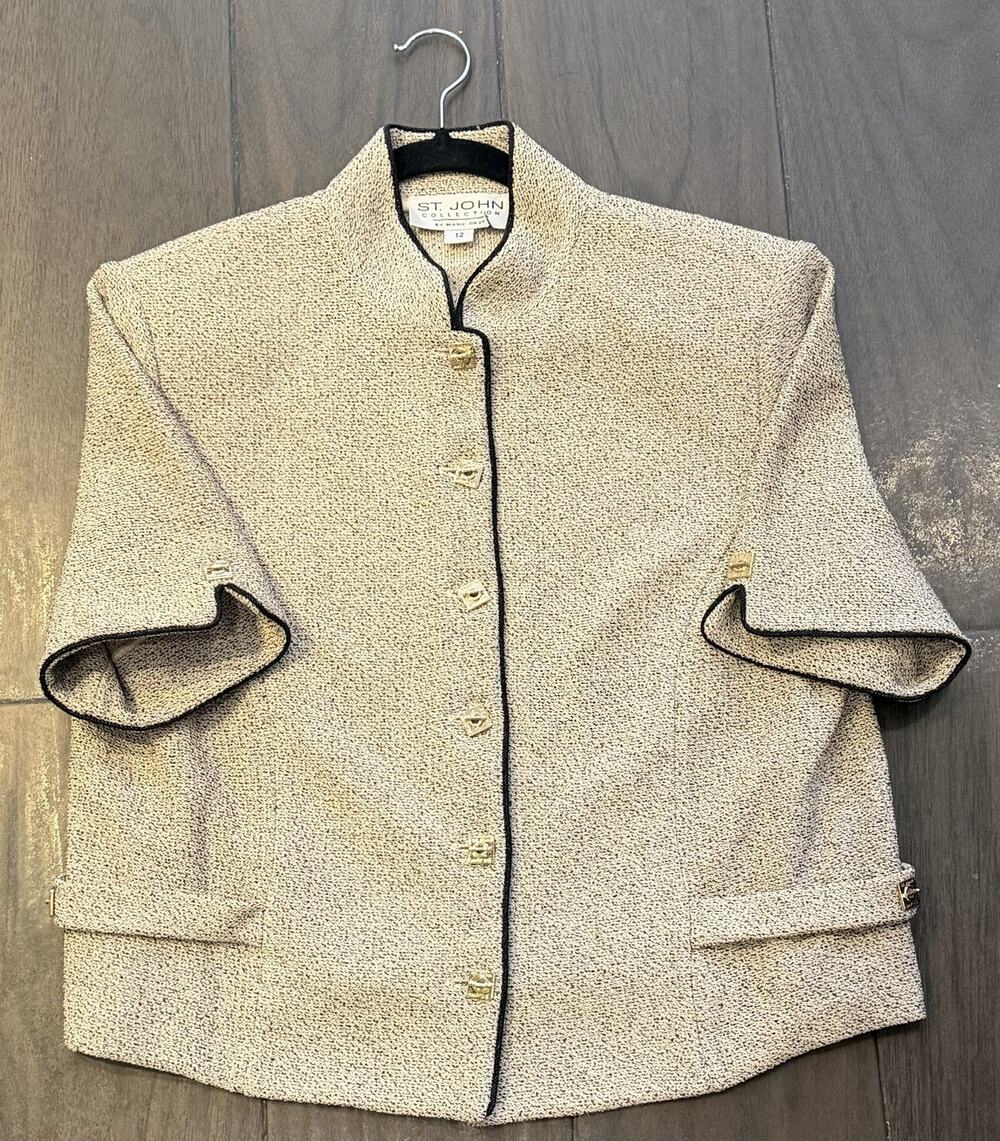 St. John Marie Gray Light Gray Santana Knit SIGNED Gold Button Jacket Womens 12